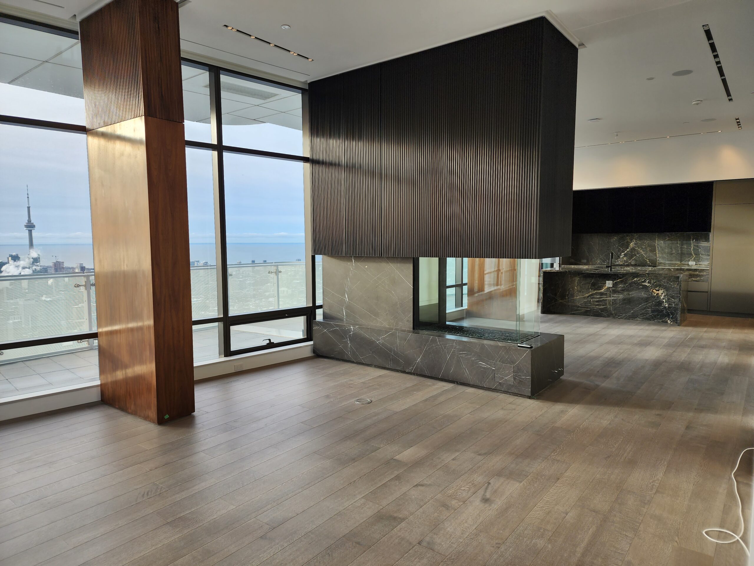 1 Bloor Penthouse Unit